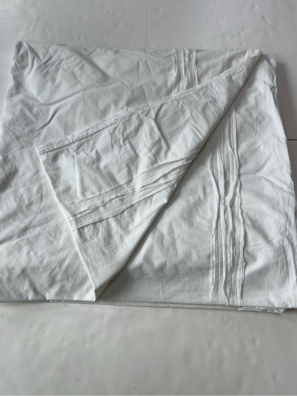 Anthropologie  100% White Cotton  king size Duvet cover Made in Portugal luxury